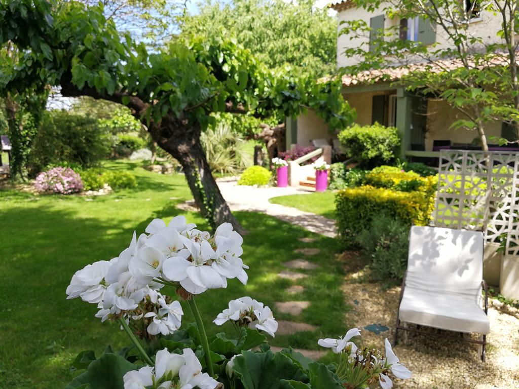 La Bastide Des Muriers Deaux Luaran gambar