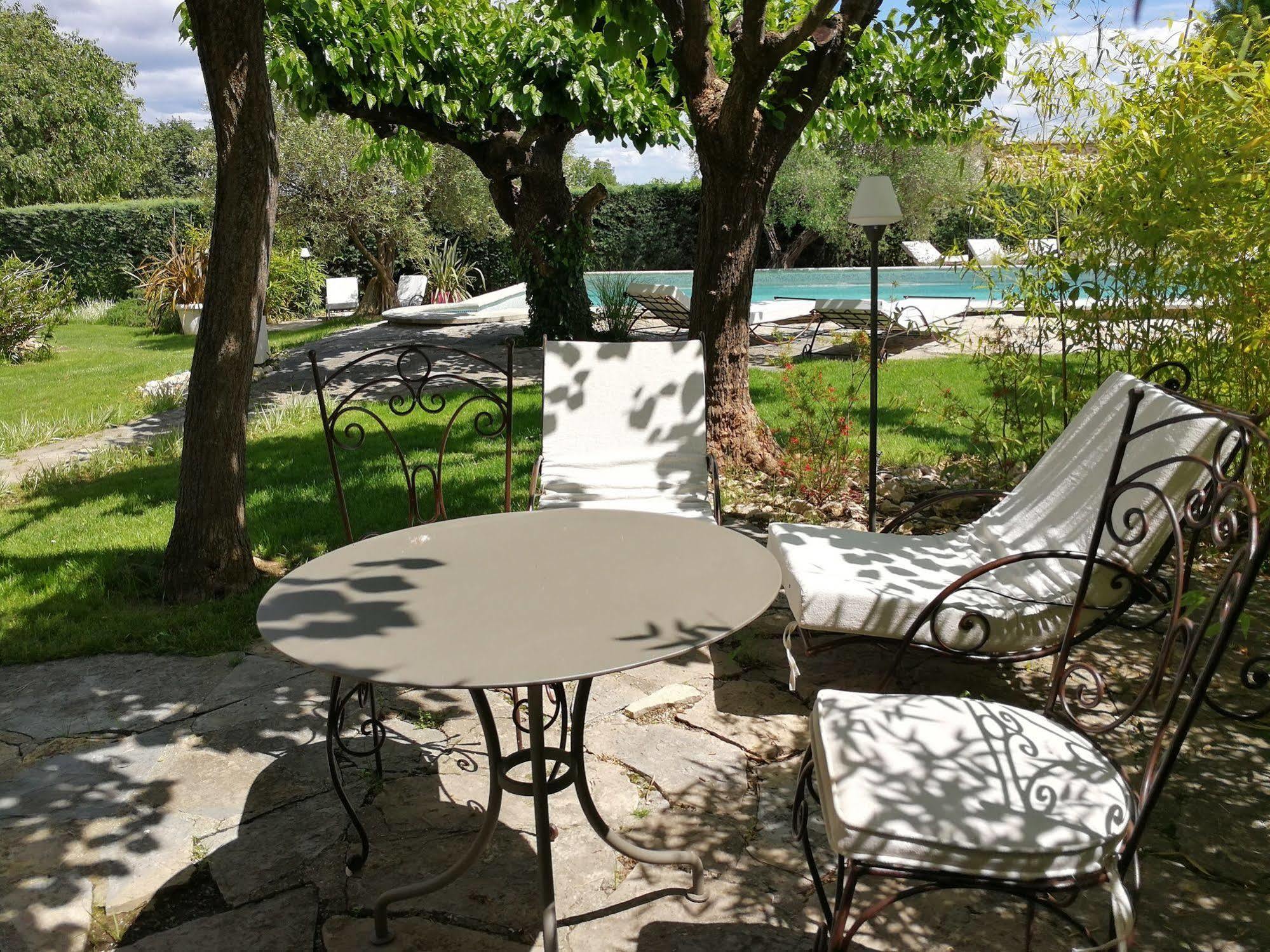 La Bastide Des Muriers Deaux Luaran gambar
