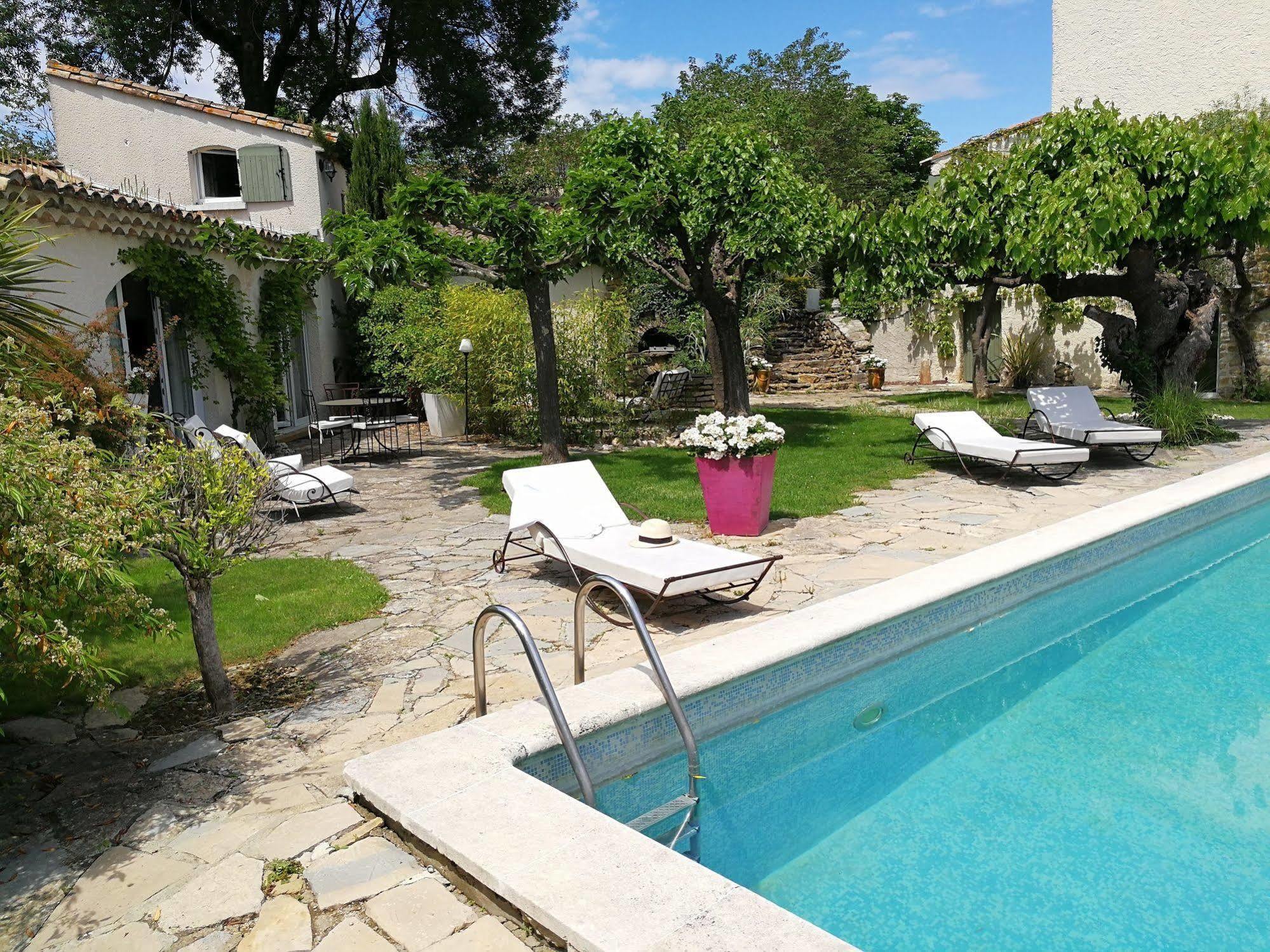 La Bastide Des Muriers Deaux Luaran gambar