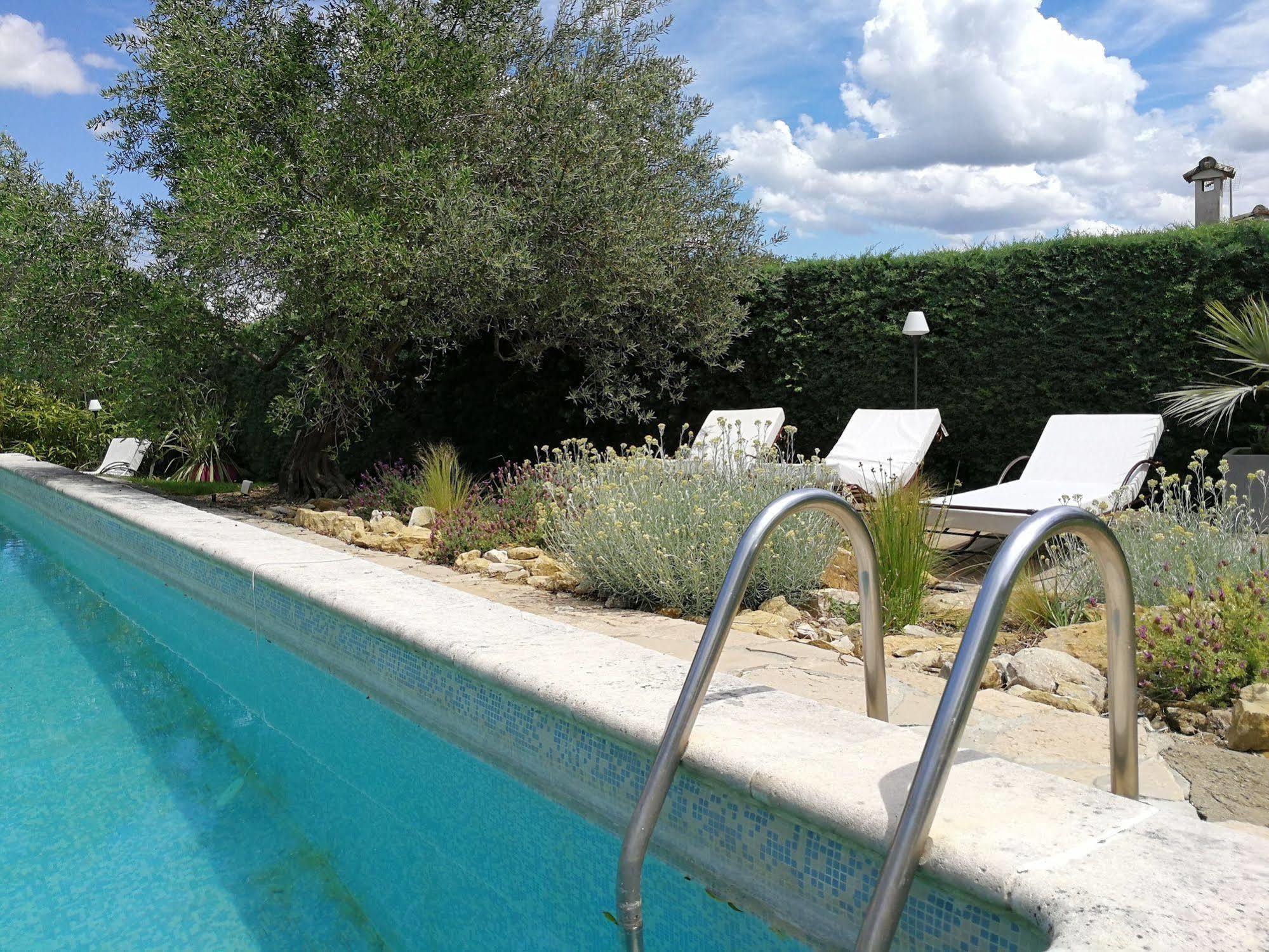 La Bastide Des Muriers Deaux Luaran gambar